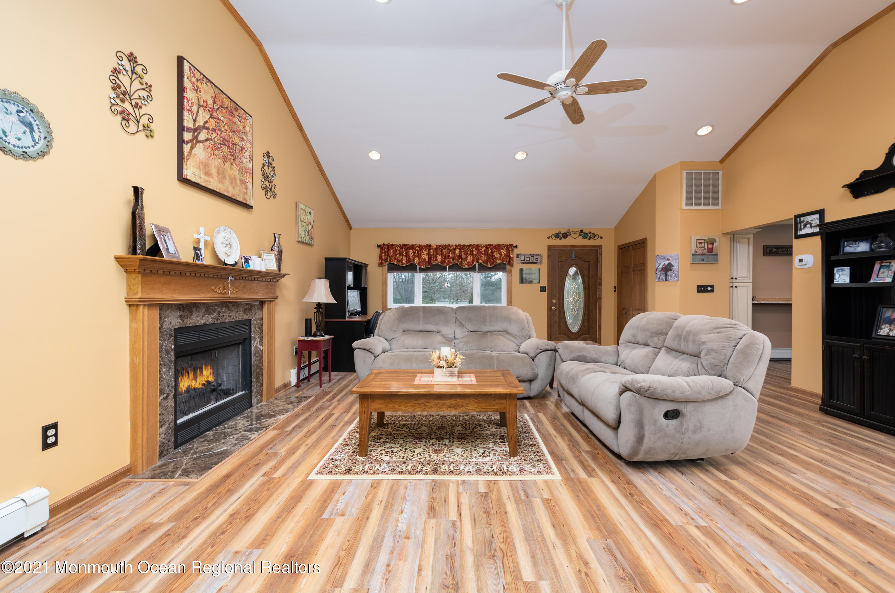 460 Turf Drive Freehold, NJ 07728 - Photo 10 of 26 BAP_5825-Edit-Edit