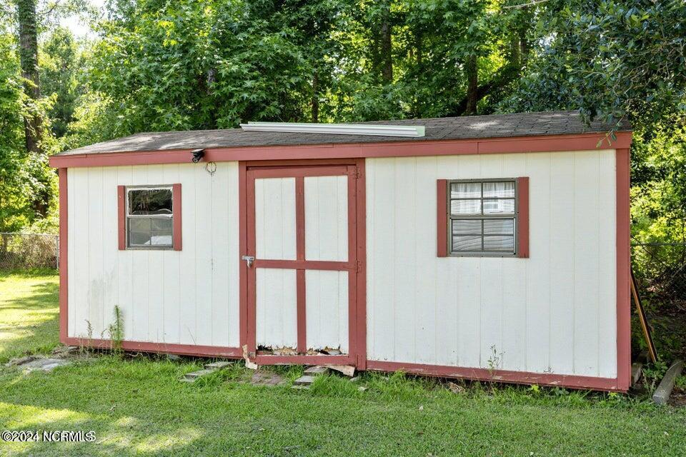 308 Queens Road Hubert, NC 28539 - Photo 7 of 41