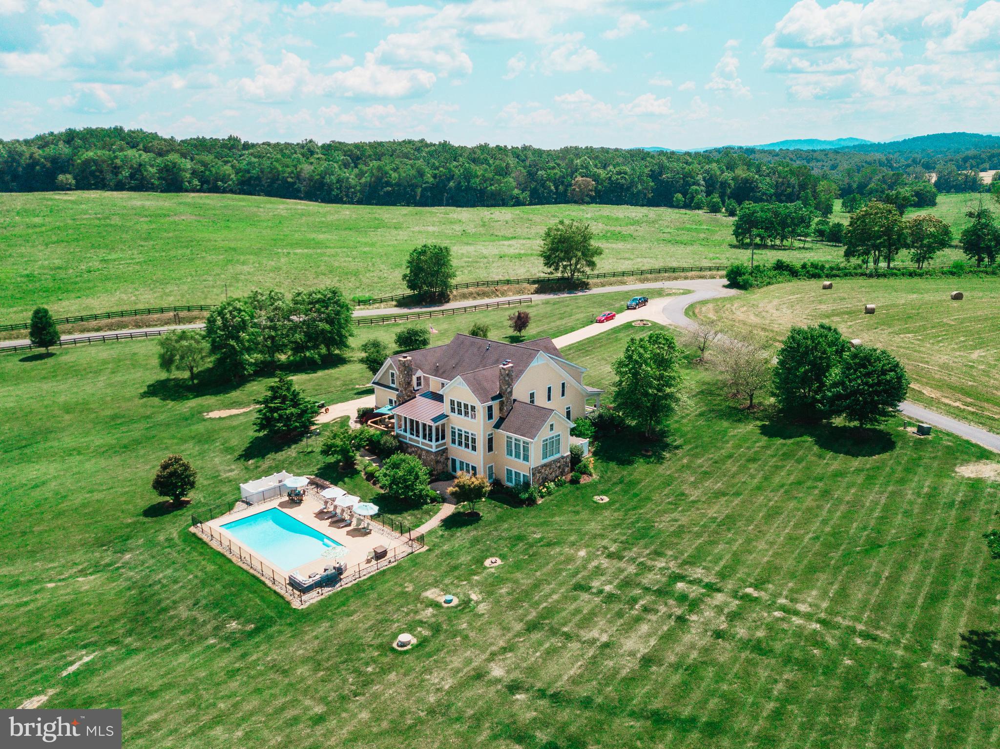 12142 Hume Road Hume, VA 22639 - Photo 4 of 42 Gallery Image 4