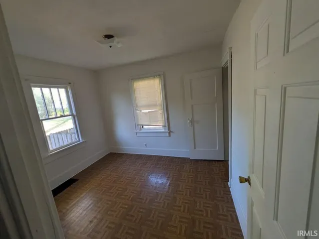 $64,995 | 2004 2nd Avenue, Terre Haute, IN 47807