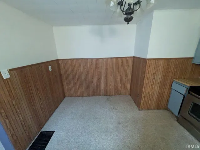 $64,995 | 2004 2nd Avenue, Terre Haute, IN 47807