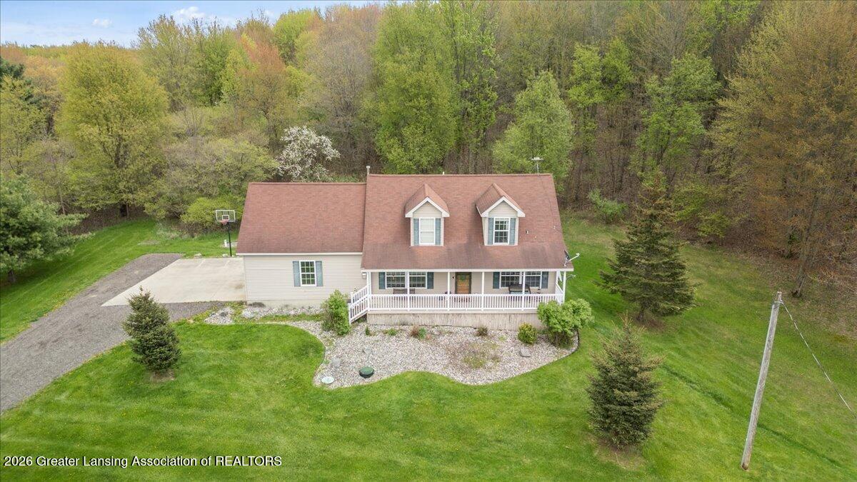 5049 South St Clair Road St. Johns, MI 48879 - Photo 2 of 48 03-Media Jett - 02