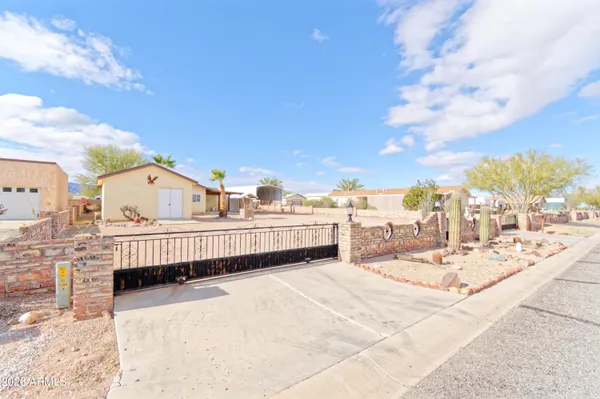 $274,900 | 49608 Rainbow Way, Quartzsite, AZ 85346