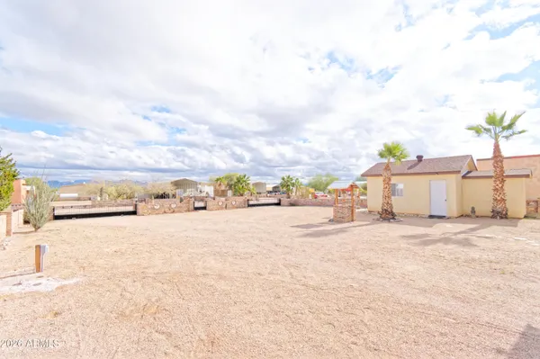 $274,900 | 49608 Rainbow Way, Quartzsite, AZ 85346