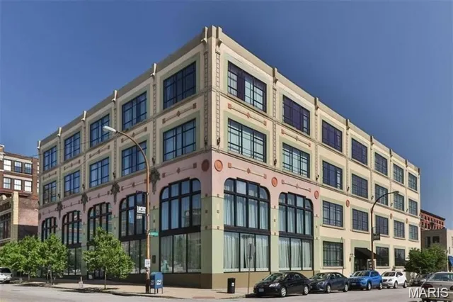 $1,400 | 2201 Locust Street, Unit 207, St. Louis, MO 63103