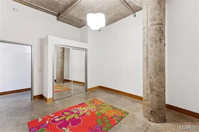 $1,400 | 2201 Locust Street, Unit 207, St. Louis, MO 63103