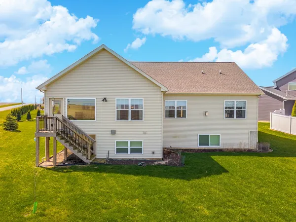 $429,500 | 19 Red Maple Court, Bloomington, IL 61705