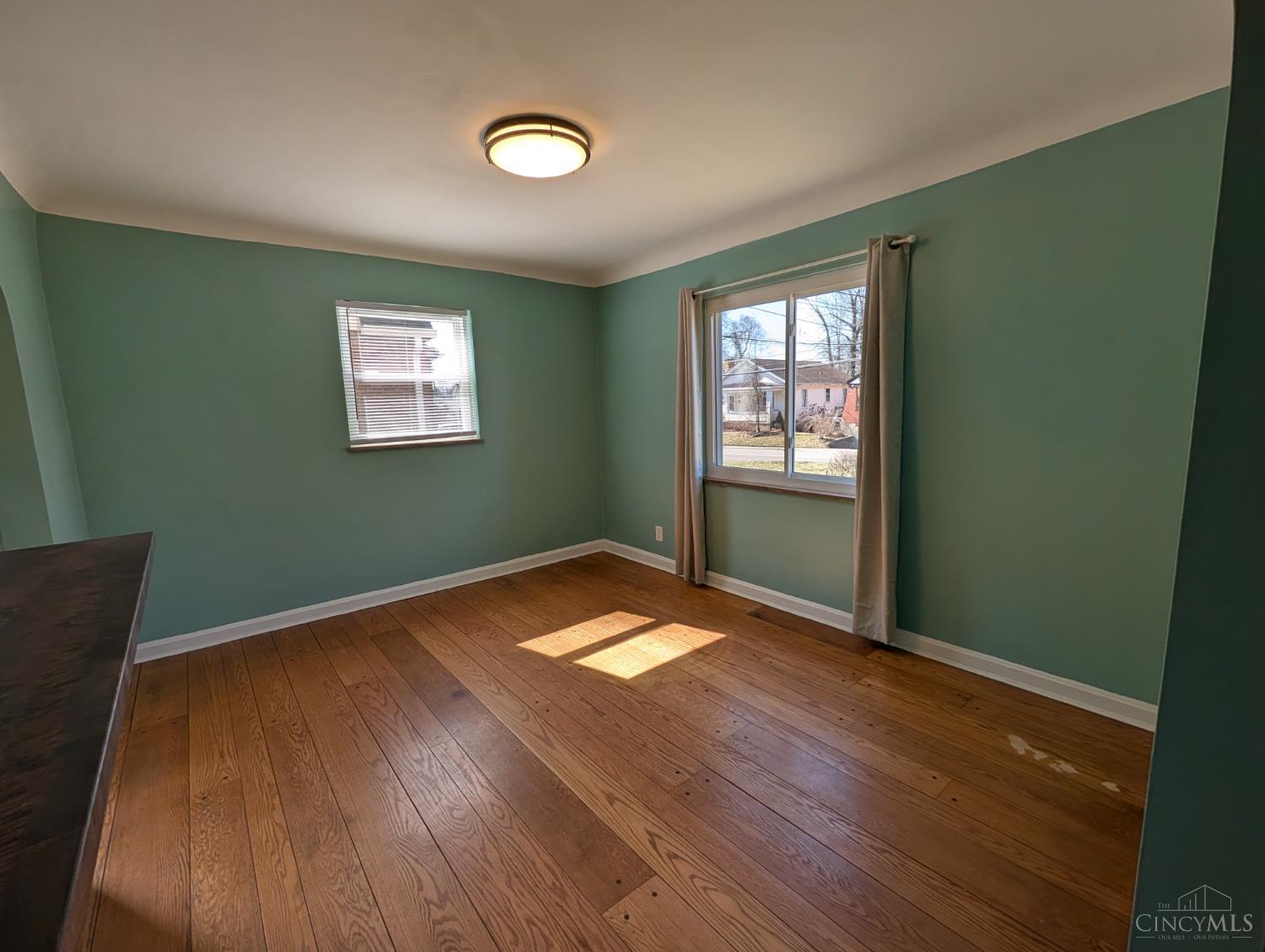6656 Plainfield Road Silverton, OH 45236 - Photo 8 of 49