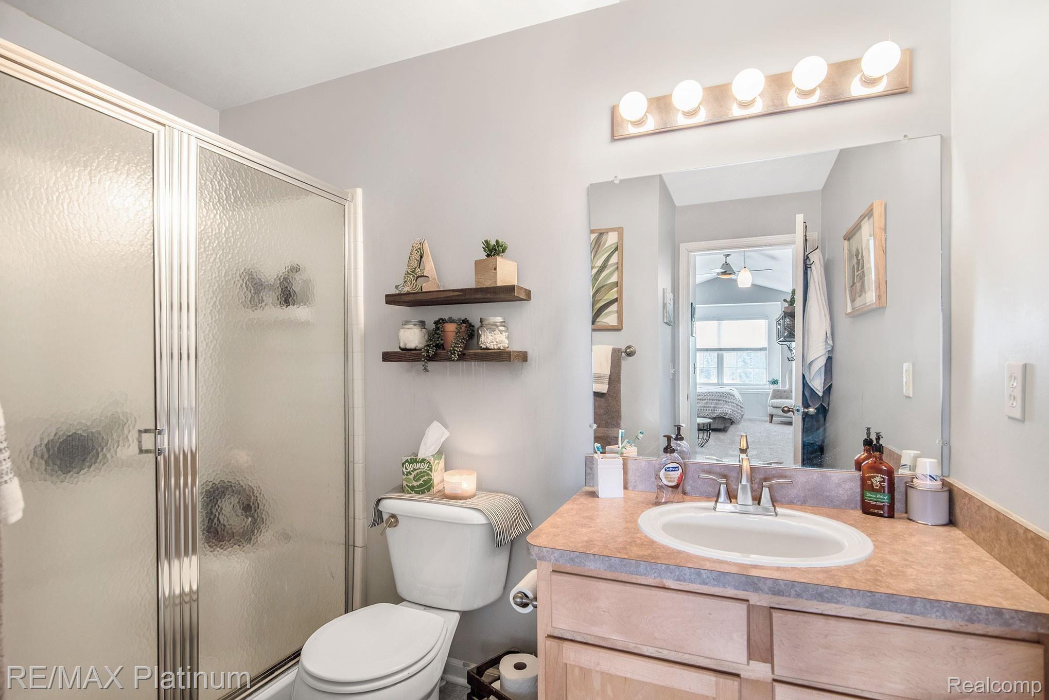 4217 Hampton Ridge Boulevard, Unit 127 Howell, MI 48843 - Photo 14 of 18 6.jpg