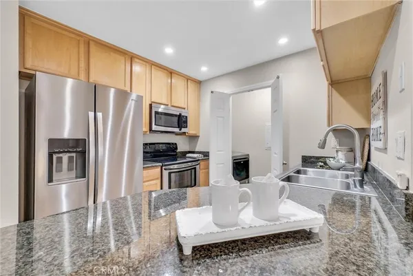 $479,000 | 2450 San Gabriel Way, Unit 208, Corona, CA 92882