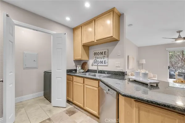 $479,000 | 2450 San Gabriel Way, Unit 208, Corona, CA 92882