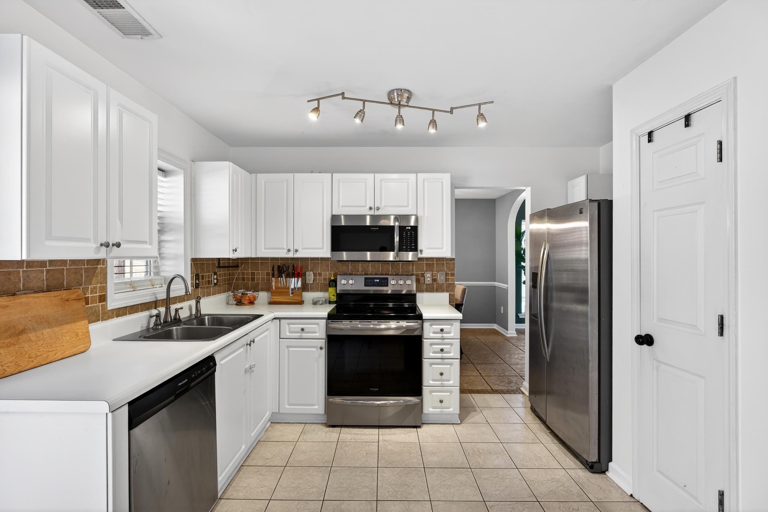 114 Ashby Cross Court Greer, SC 29651 - Photo 9 of 41