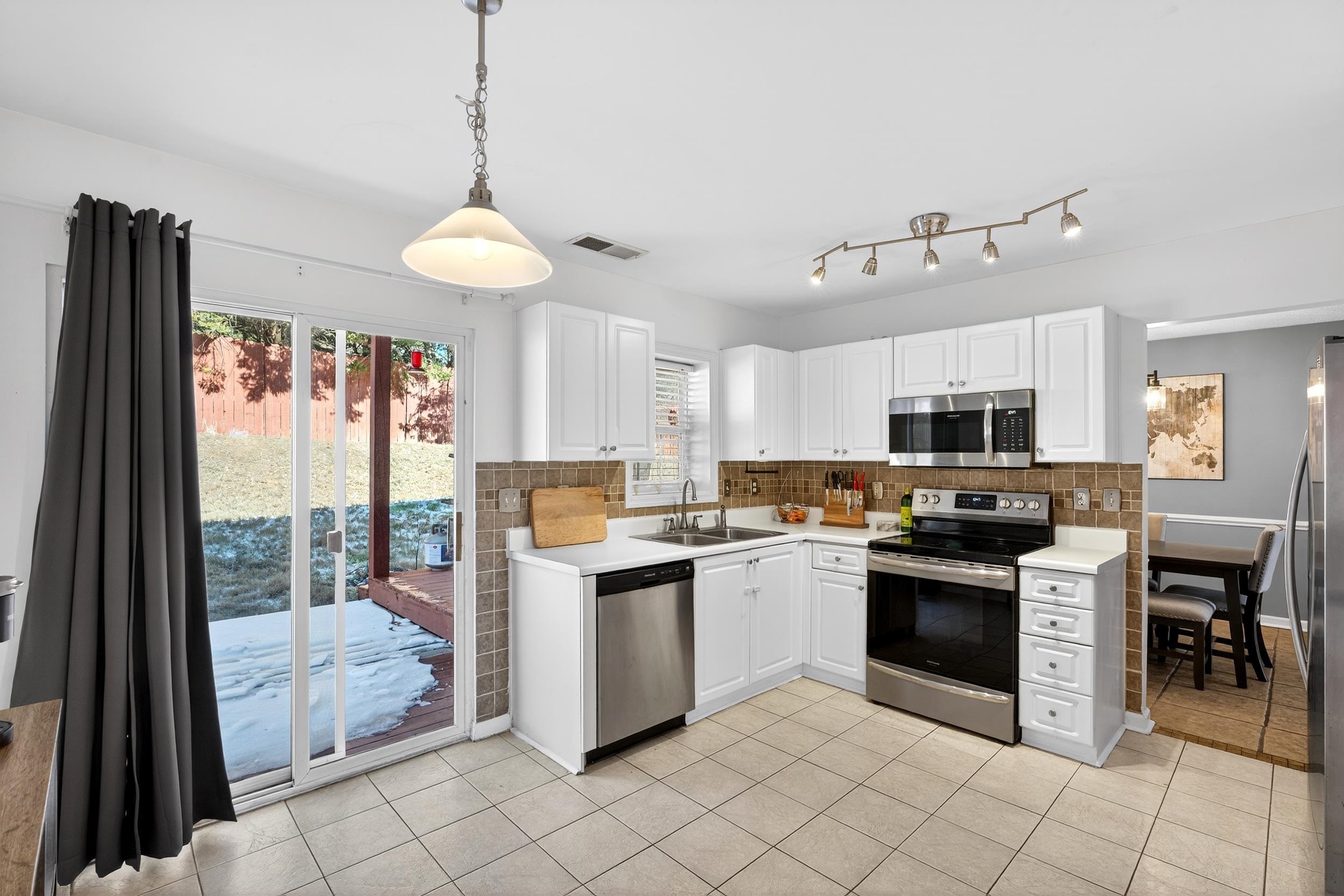 114 Ashby Cross Court Greer, SC 29651 - Photo 10 of 41