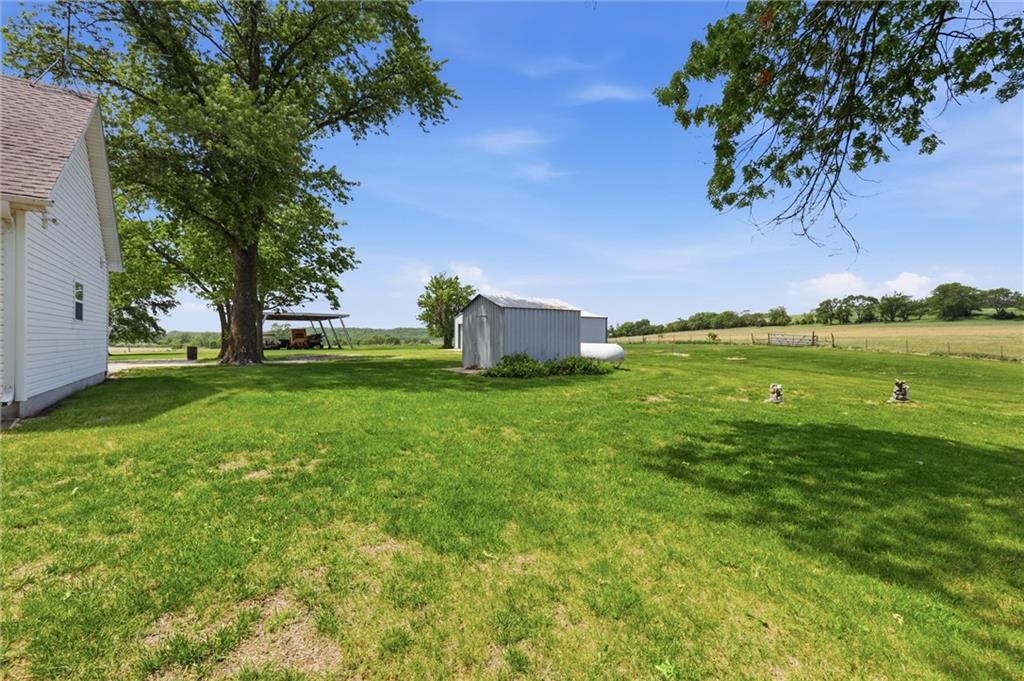 20958 Stranger Road Leavenworth, KS 66048 - Photo 5 of 13