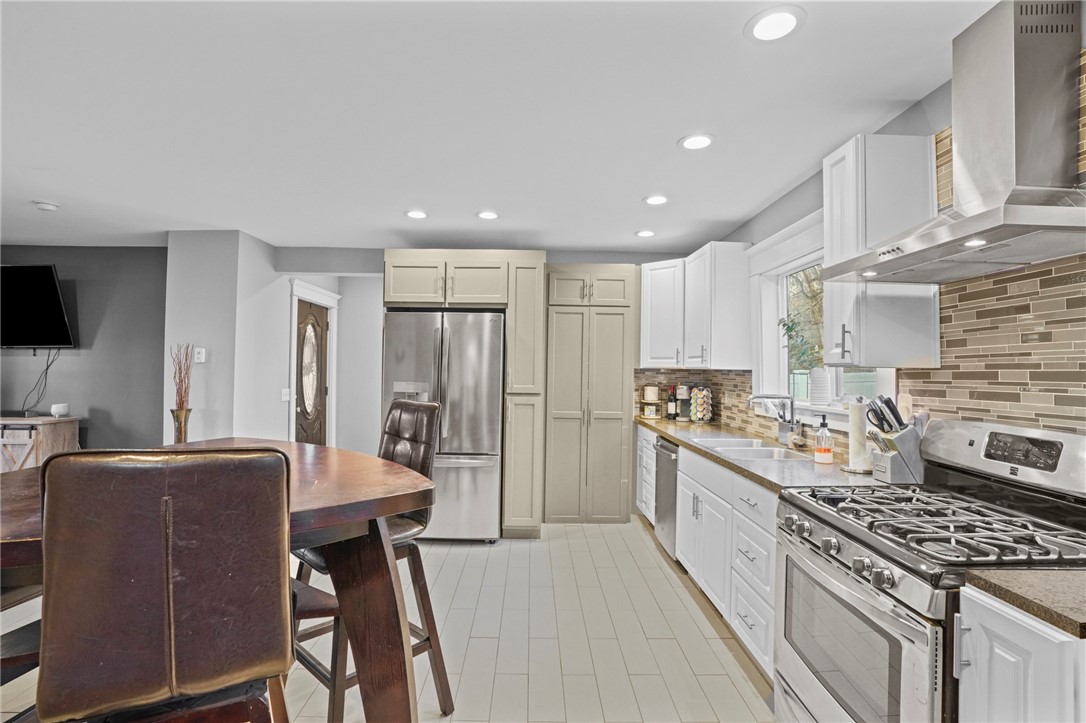778 3rd Avenue Woonsocket, RI 02895 - Photo 11 of 34 Gallery Image 11