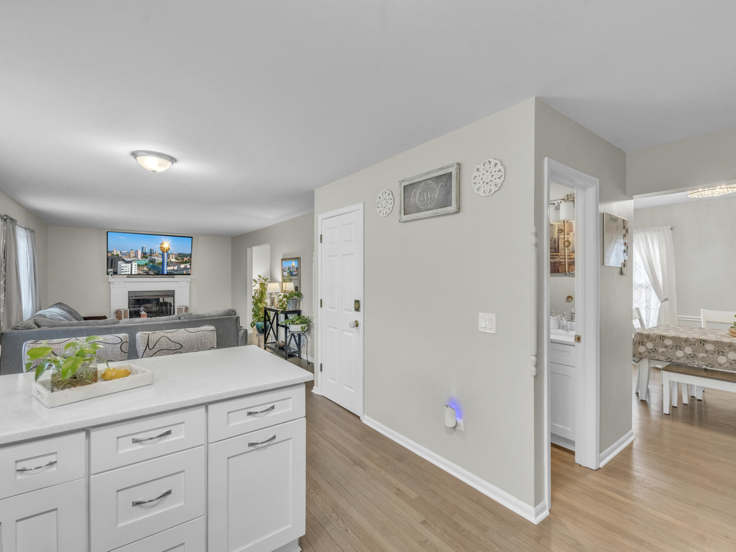 6930 Bennington Drive Gurnee, IL 60031 - Photo 12 of 38