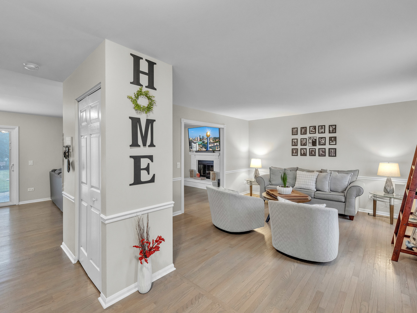 6930 Bennington Drive Gurnee, IL 60031 - Photo 2 of 38