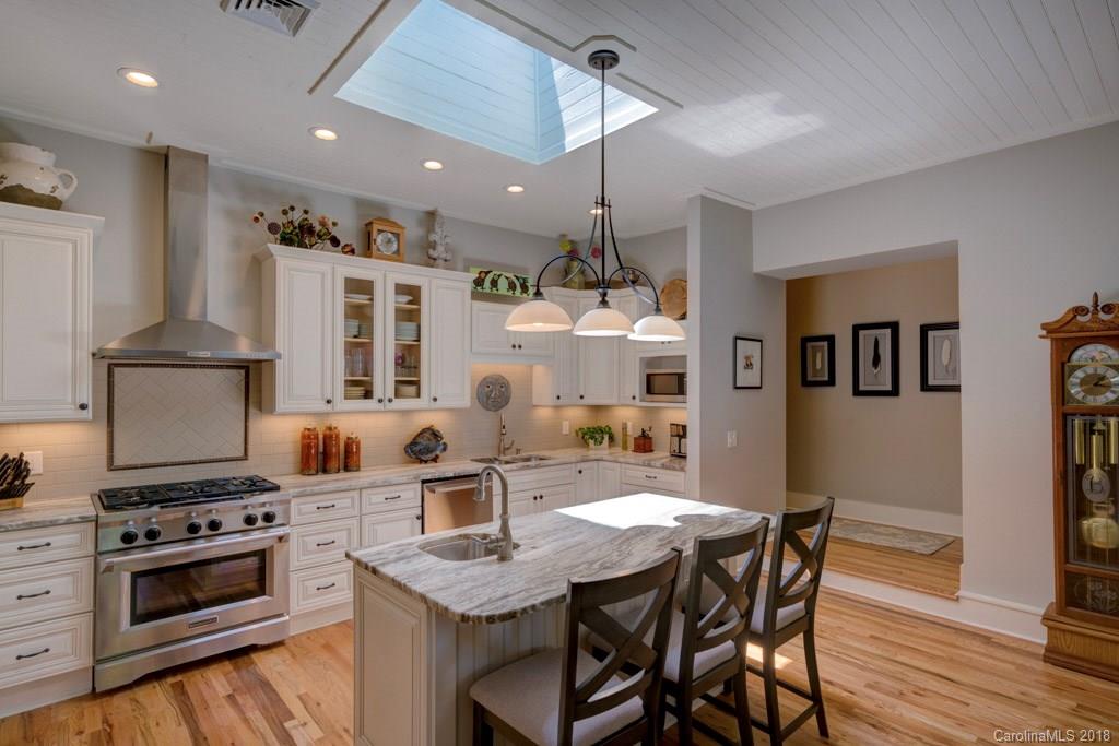 15 South Trade Street Tryon, NC 28782 - Photo 4 of 29 Gallery Image 4
