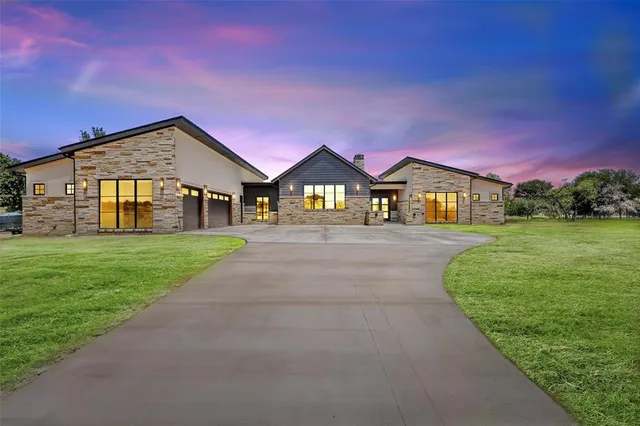 $1,750,000 | 12 Crocket Valley, Strawn, TX 76475