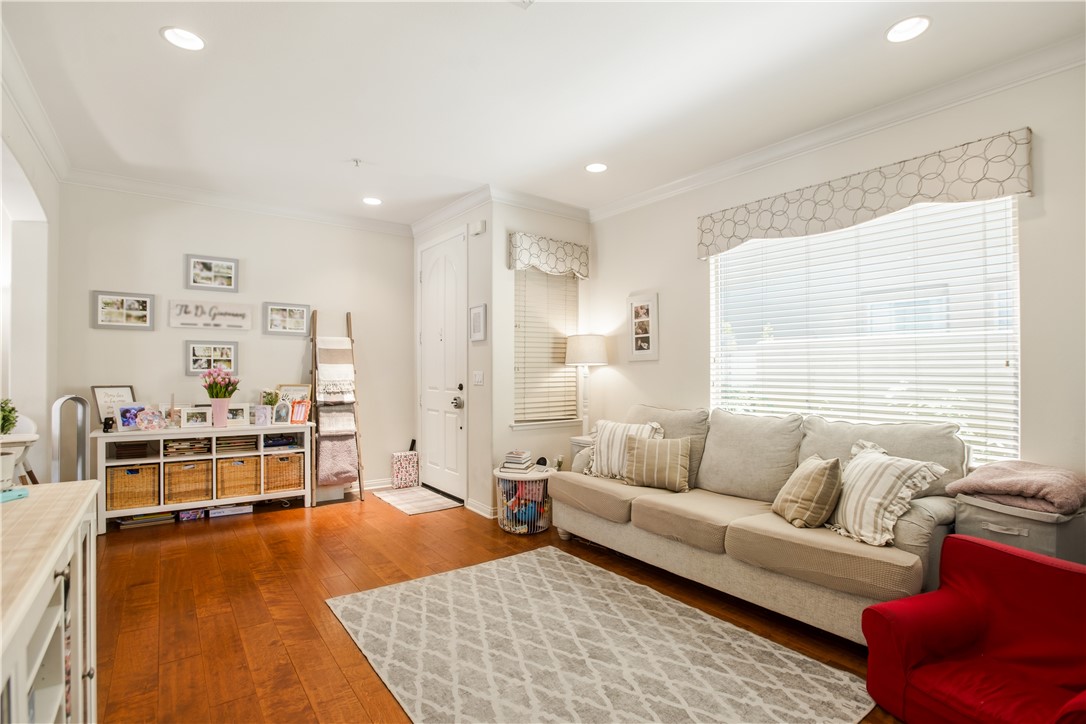 1104 Patel Place Duarte, CA 91010 - Photo 5 of 30