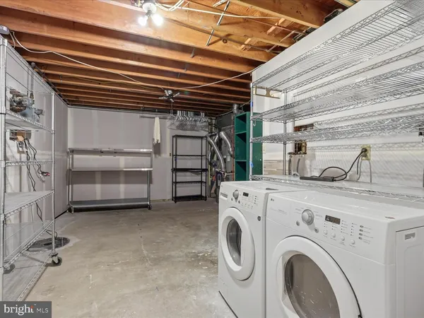 $3,500 | 1426 Yellowwood Court, Reston, VA 20190