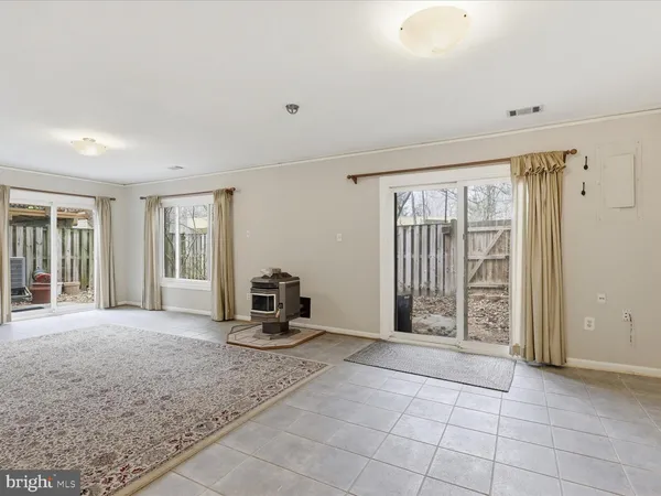 $3,500 | 1426 Yellowwood Court, Reston, VA 20190