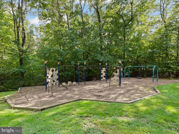 $3,500 | 1426 Yellowwood Court, Reston, VA 20190