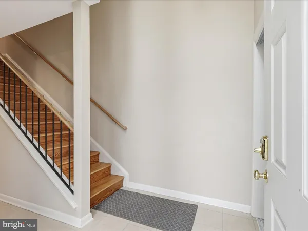 $3,500 | 1426 Yellowwood Court, Reston, VA 20190