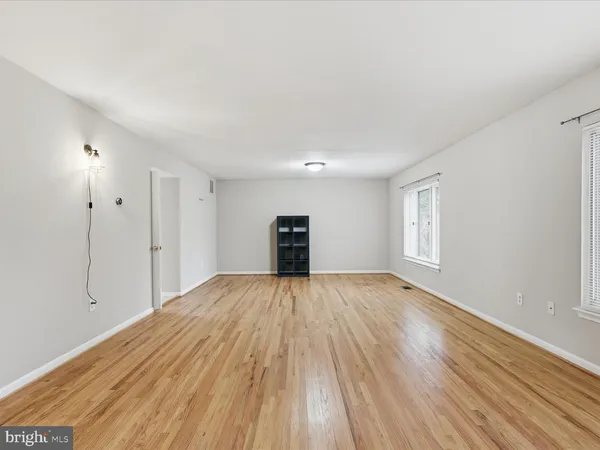 $3,500 | 1426 Yellowwood Court, Reston, VA 20190