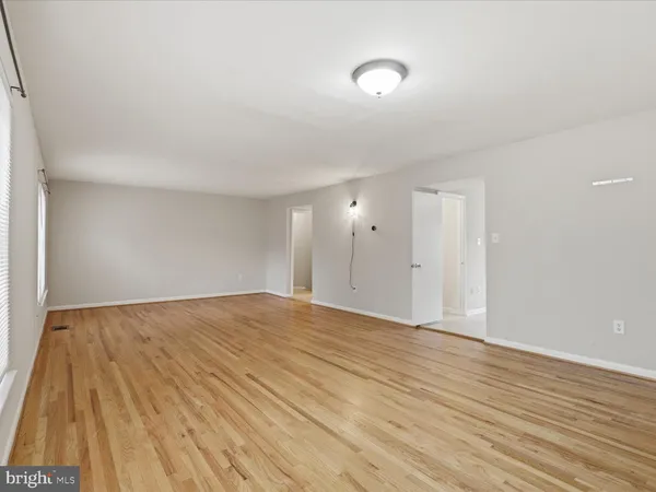 $3,500 | 1426 Yellowwood Court, Reston, VA 20190