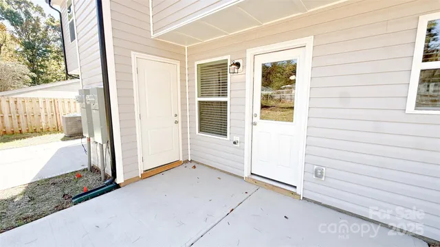 $289,998 | 1618 Byrum Street, Charlotte, NC 28216