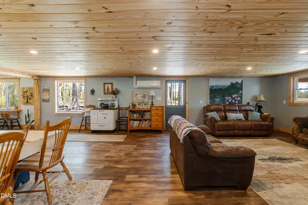 $649,000 | 562 Peach Orchard Road, Franklinton, NC 27525