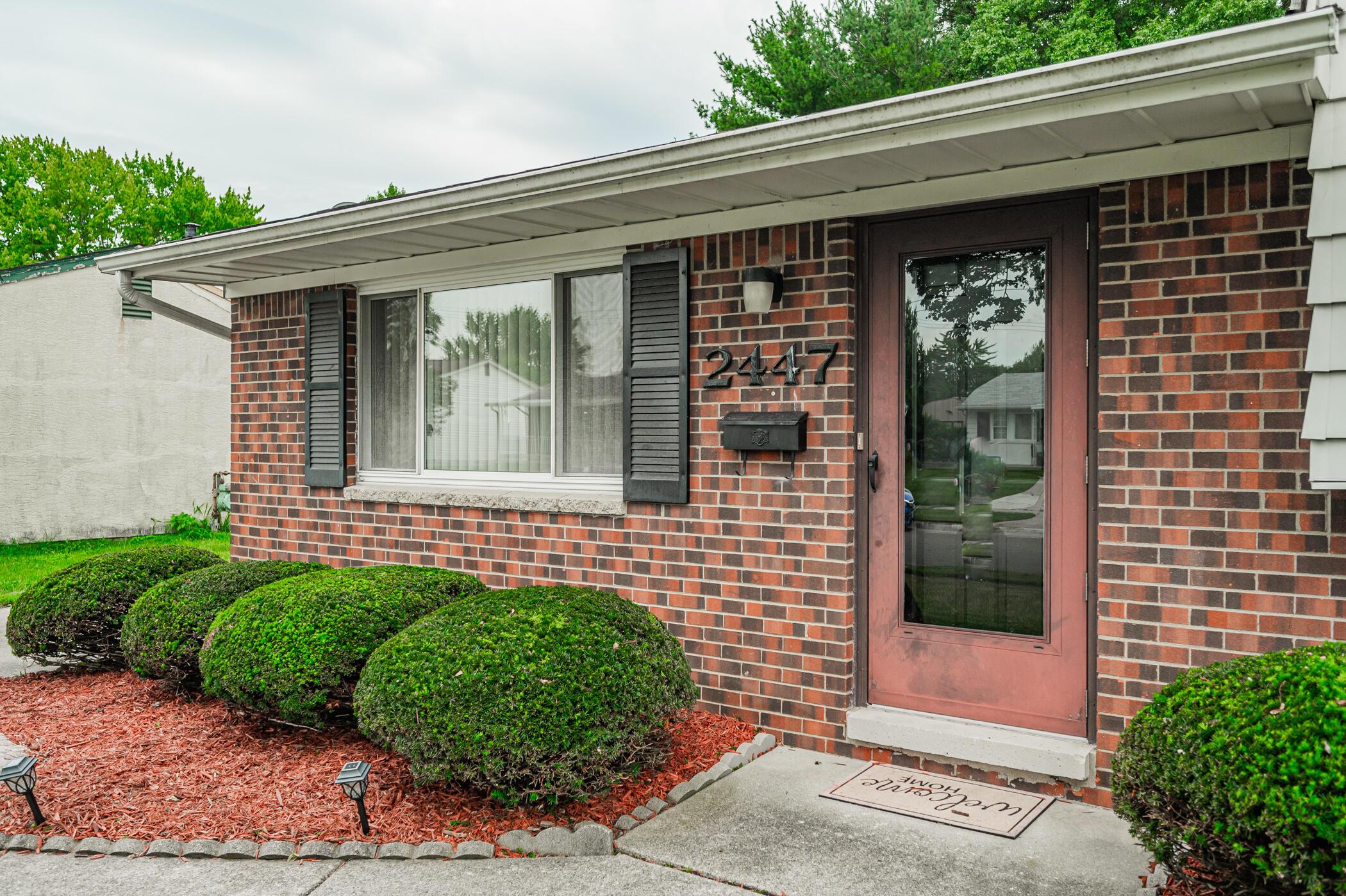 2447 Maybury Road Columbus, OH 43232 - Photo 6 of 55 2447 maybury 034