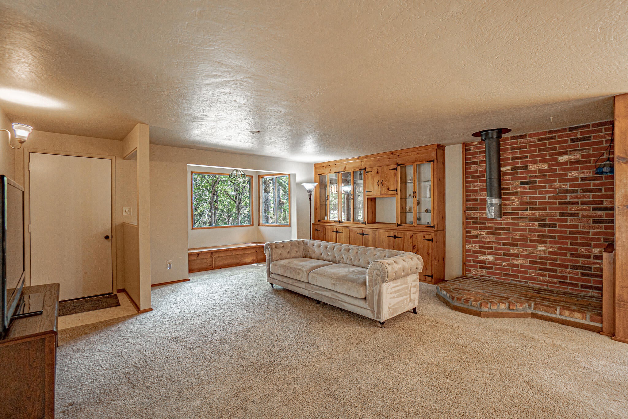 255 China Gulch Road Jacksonville, OR 97530 - Photo 8 of 47 DSC04292-HDR