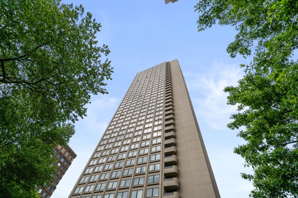 65 East India Row, Unit 6B Boston, MA 02110 - Photo 2 of 28