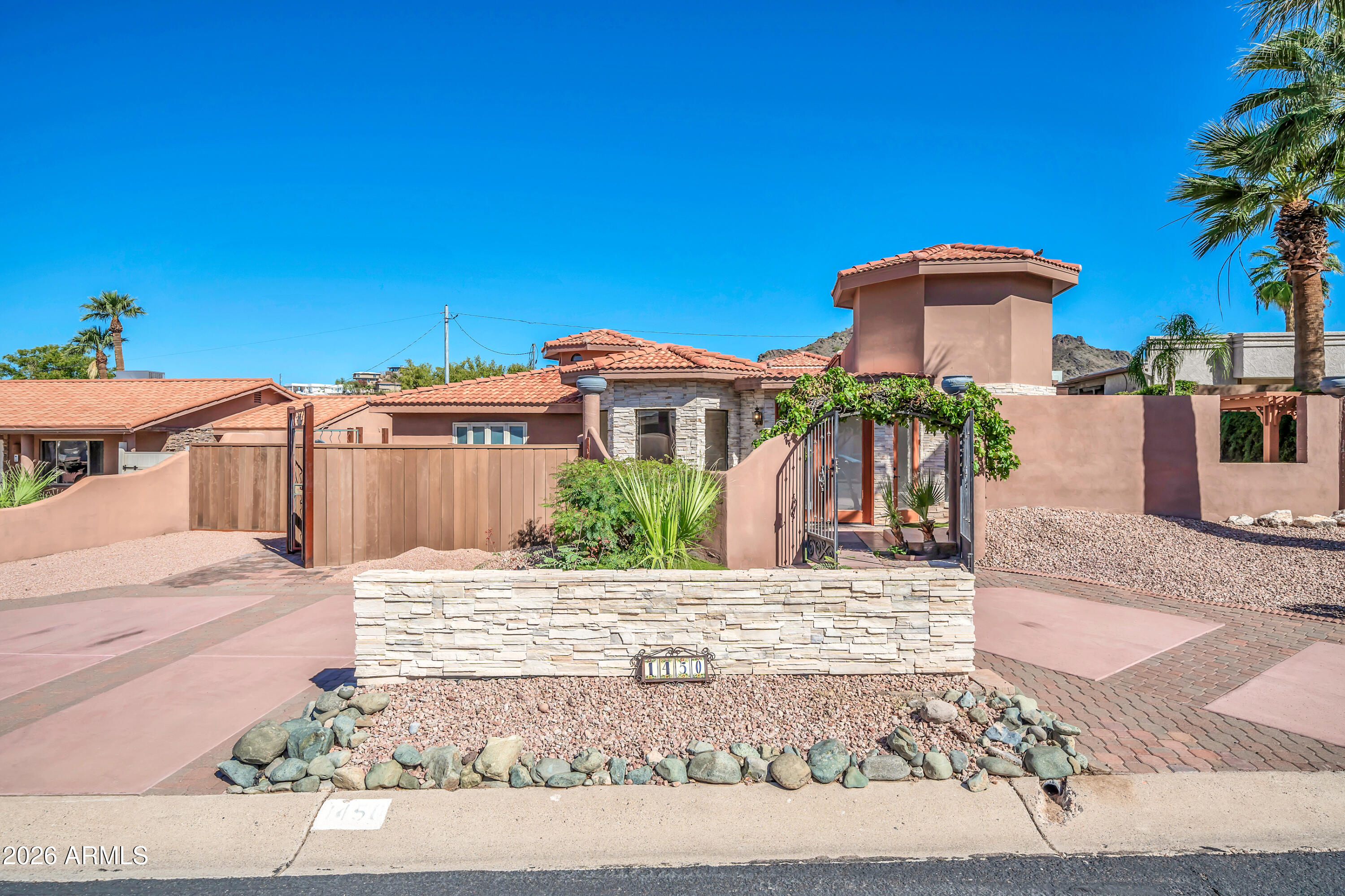 1450 East Royal Palm Road Phoenix, AZ 85020 - Photo 57 of 72 1450 E Royal Palm Rd-4