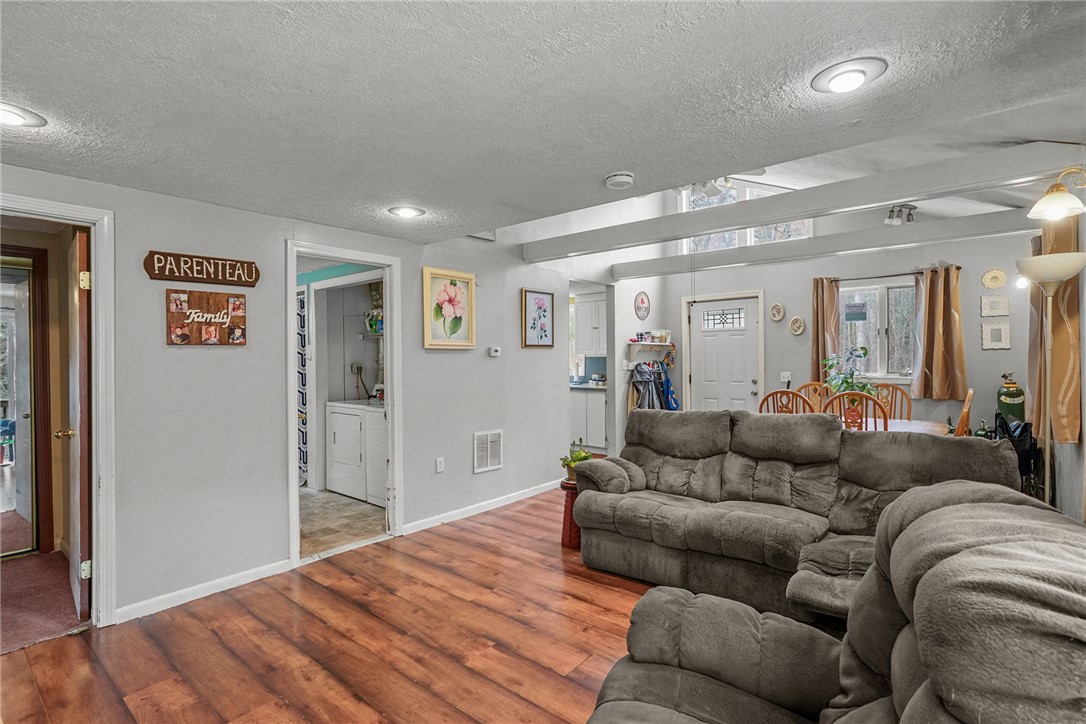 980 Plainfield Pike Coventry, RI 02827 - Photo 45 of 49