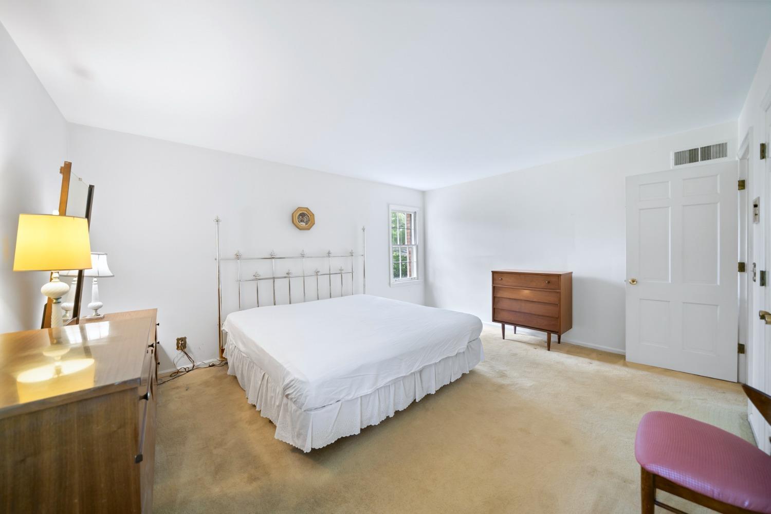 8100 Shawnee Run Road Cincinnati, OH 45243 - Photo 22 of 49 Gallery Image 22