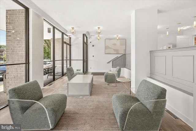 $2,100 | 118 Monroe Street, Unit 1208, Rockville, MD 20850