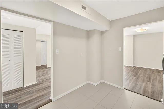 $2,100 | 118 Monroe Street, Unit 1208, Rockville, MD 20850