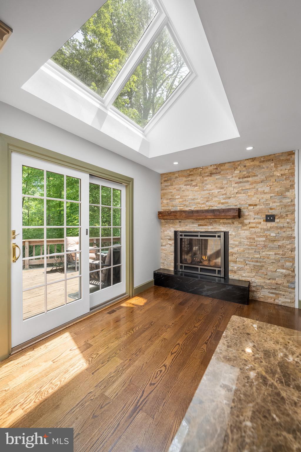 1067 Beaumont Road Berwyn, PA 19312 - Photo 7 of 36 Light and Bright Kitchen!