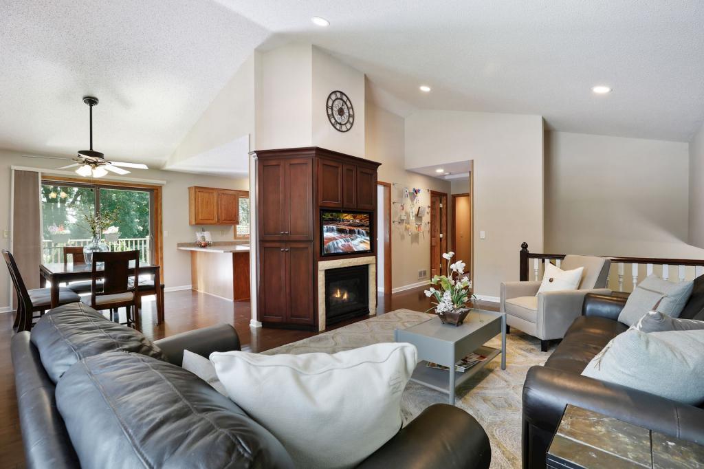 4605 Bower Path Inver Grove Heights, MN 55076 - Photo 7 of 36 Gallery Image 7