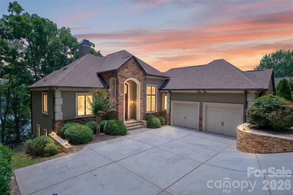 $1,645,000 | 3225 Lake Pointe Drive, Belmont, NC 28012
