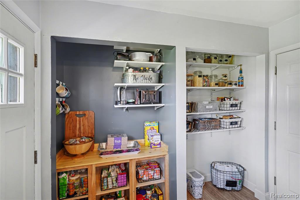 12519 Jennings Road Linden, MI 48451 - Photo 7 of 31 Gallery Image 7
