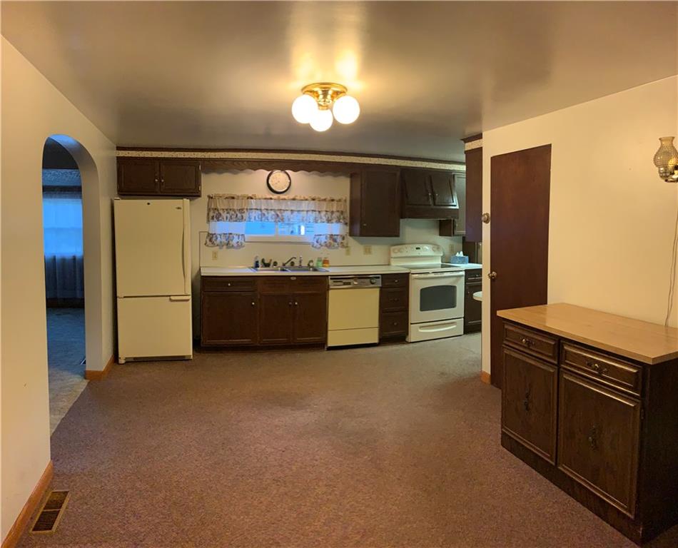 220 Kaylor Frogtown Road East Brady, PA 16028 - Photo 3 of 19 Gallery Image 3
