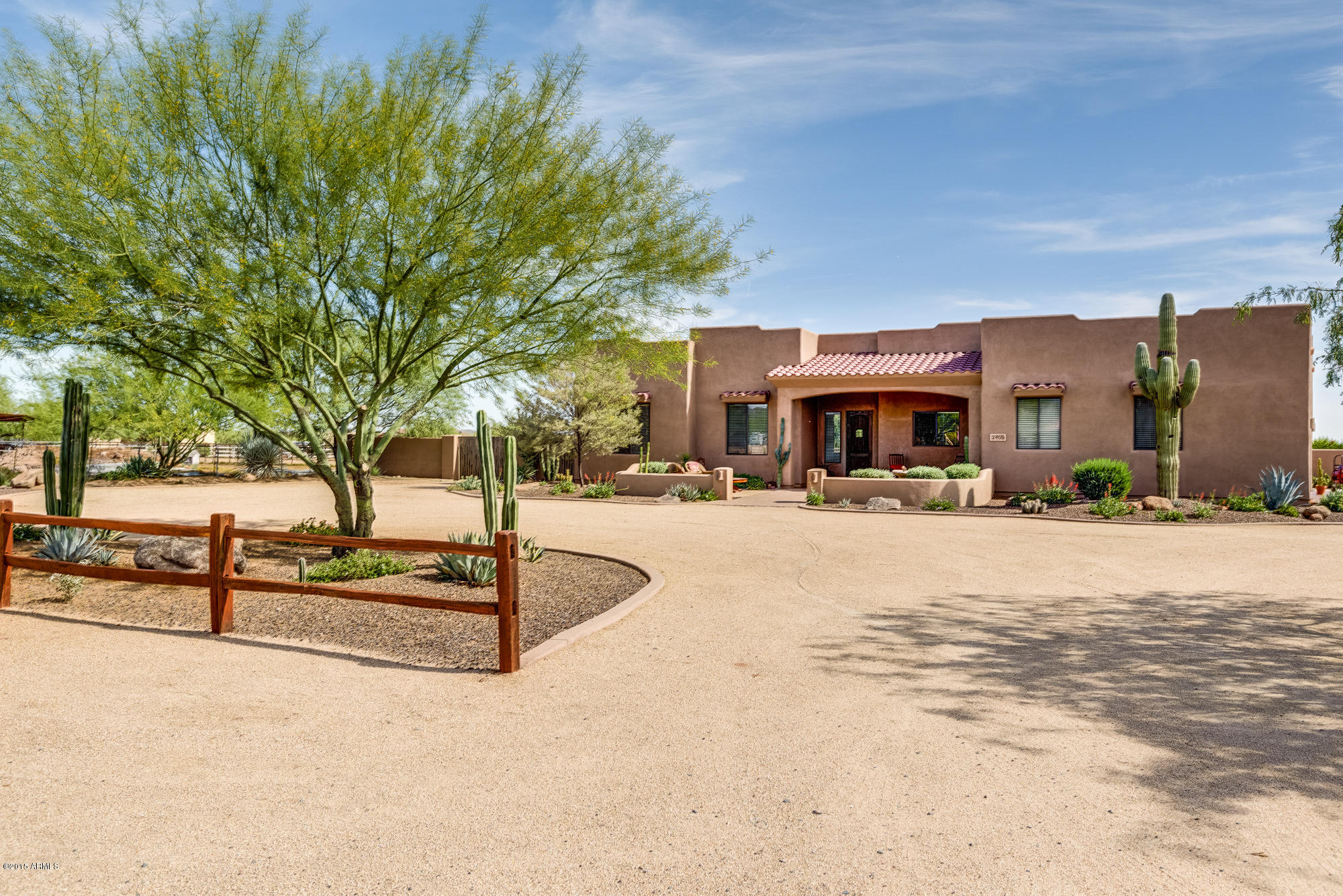 2405 West Irvine Road Phoenix, AZ 85086 - Photo 6 of 32 Front of home