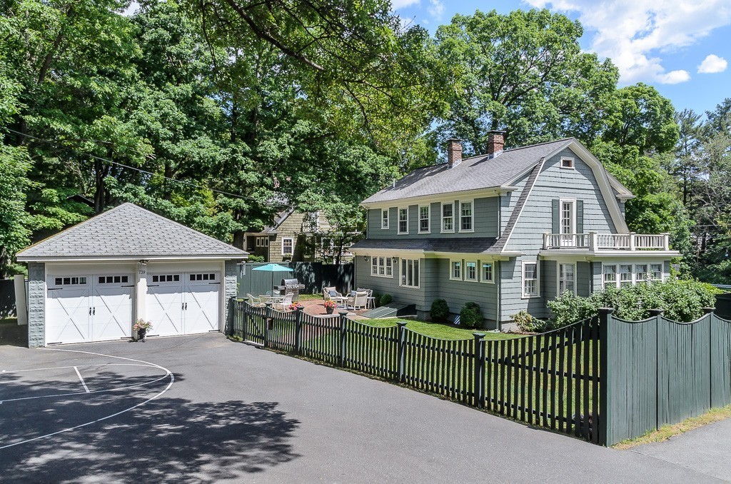 739 Worcester Street Wellesley, MA 02481 - Photo 2 of 18 Gallery Image 2