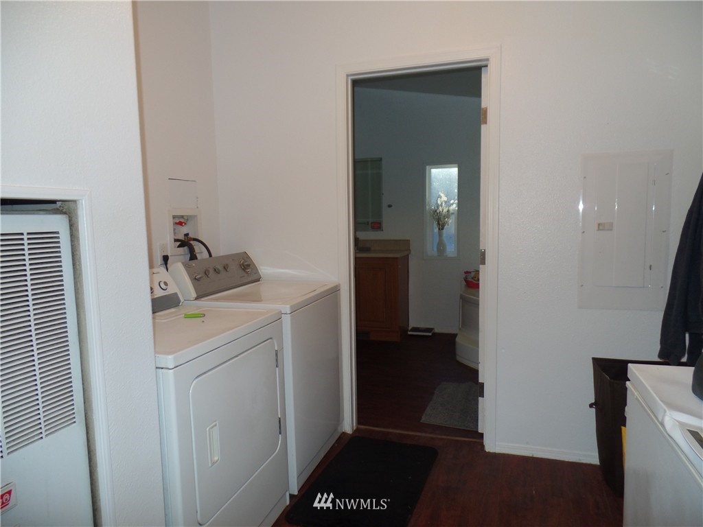 7051 Hatchery Road Deming, WA 98244 - Photo 17 of 25 Gallery Image 17
