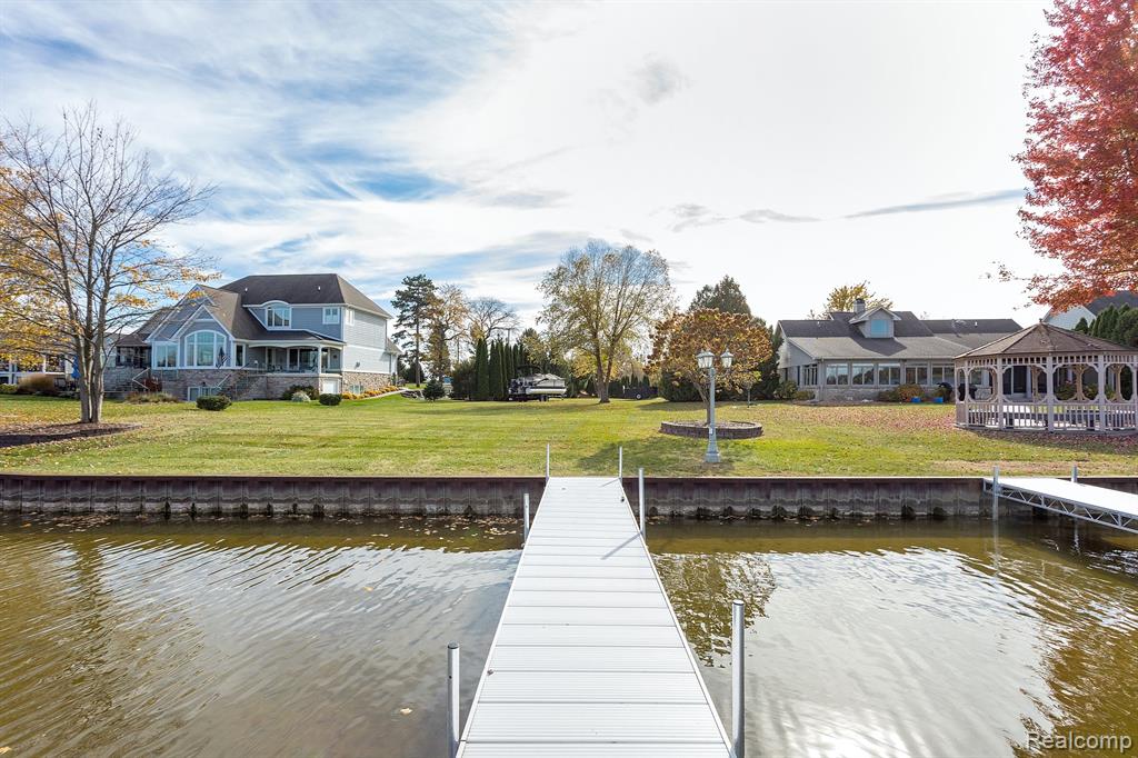 8357 Hilton Road Brighton, MI 48114 - Photo 5 of 9