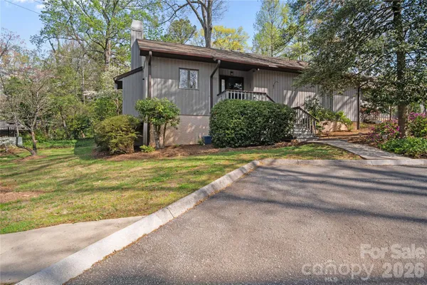 $295,000 | 335 Melrose Avenue, Unit 103, Tryon, NC 28782